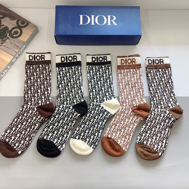 DIOR